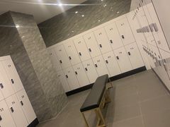 -跃动游泳健身俱乐部(新华传媒店)