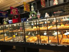 面包甜点陈列柜-米洛克欧洲蛋糕(西南路店)