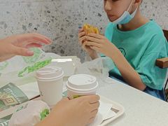 -德克士(亚中商城店)