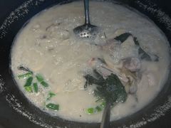 -陈大锅·岳阳鱼馆·地道岳阳菜(美食街店)