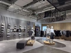 -adidas(滔搏朝阳大悦城店)