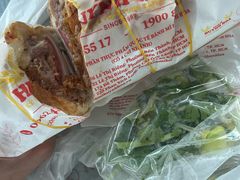 -Bánh Mì Huynh Hoa
