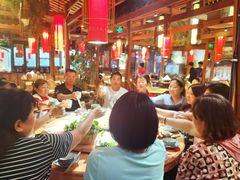 -野山舂·贵州现舂酸汤火锅(鸿通城店)