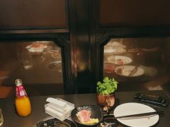 -钱小奴海鲜自助黑金店(杭州滨江龙湖店)