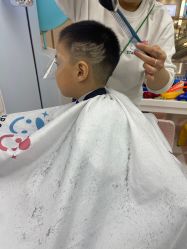 -星咔萌·StarCamo儿童剪发(东坝万达广场店)