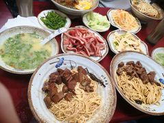 -金杨拉面王小吃面馆·牛三宝面·红烧牛肉粉