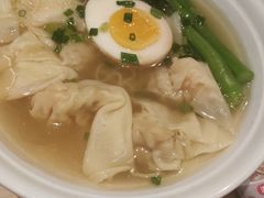 云吞港式汤面-避风塘(宝山万达店)