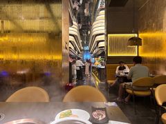 -钱小奴海鲜自助黑金店(杭州滨江龙湖店)