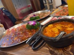 -明洞阿姨·韩式酱蟹烤肉·创意料理(三元桥店)