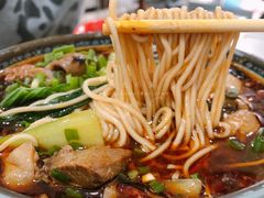 牛肉肥肠两掺-胥佳烧鸡公牛肉面馆