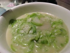 清炒丝瓜-味上湘菜馆(岳麓山店)