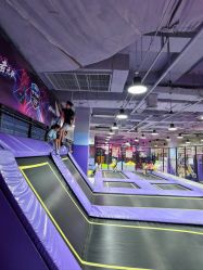 -欧酷世界动力星球(王府井奥莱UP TOWN店)