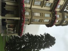 iphone_upload_pic-因特拉肯贝乌里瓦奇大酒店