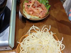 -黔有有贵州酸汤夺夺粉火锅(五味十字店)