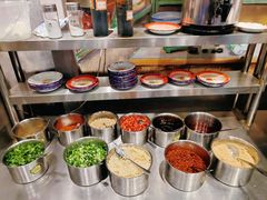 香油小料-马路边边串串香(双井直营店)