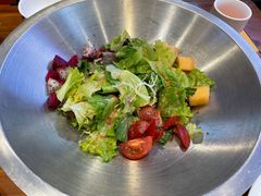 鱼籽蔬菜沙拉-渔家风味·鲅鱼水饺·央视展播·海鲜天津菜(开发区店)