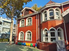 -红黄蓝幼儿园(颐东苑店)