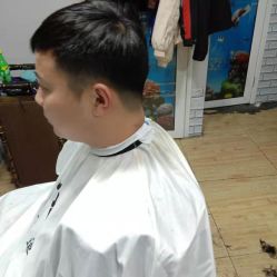 -木格造型美发