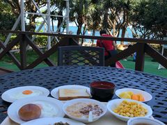 -Rizzan Sea Park Hotel Tancha Bay室内游泳池