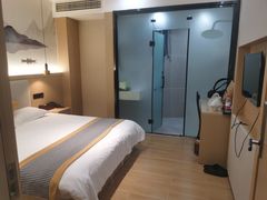 -缤果·BINGUO逸居酒店(鹰潭火车站店)