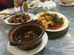 -YI PIN JU 一品居中餐厅 中国超市