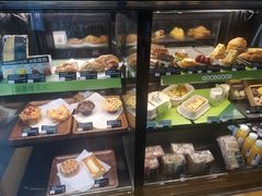 面包甜点陈列柜-星巴克臻选(重庆沙坪坝店)