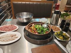 -胡须佬鸡煲四季火锅店(石厦西村直营店)