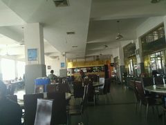 -卢老鸭饭店(楚雄到昆明方向店)