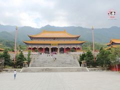 -三塔倒影公园