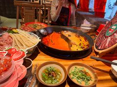 -周小明火锅(黑金冠社区店)