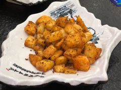 烤馕-撒拉人家.酸菜牦牛肉火锅