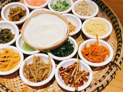 -包整·丝娃娃(一览甲秀楼风景店)