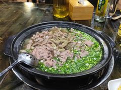 -乐山食古香跷脚牛肉