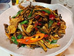小炒鹿茸菌-韵秋荷(宝山龙湖天街店)