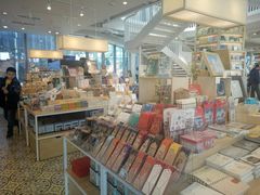 -猫的天空之城概念书店(北戴河蔚蓝海岸店)