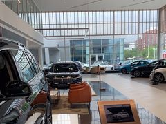 -北京宝诚宝马4S店