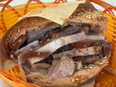 -洪峰浩老北京烧饼夹肉(角门路店)