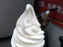 -麦当劳(龙洞店)