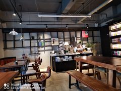 -阅西安新华书店(翠华南路店)