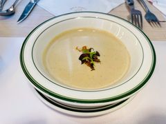 黑松露奶油蘑菇浓汤-93Club·法餐厅