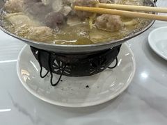 -一口猪海鲜浑锅·东北家常菜