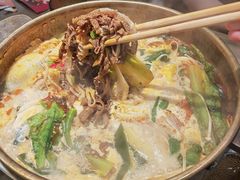 -毛肚向右·川渝毛肚王(经开永旺店)