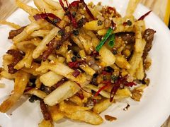 -江城燕子大排档(江汉路步行街店)