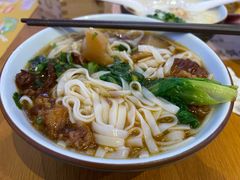 广味牛腩水粉-美食小镇·观赏珍稀鸟类·长隆熊猫酒店