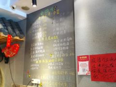 大堂-爆炸头阿姨小四川正宗川味小吃(无任何分店)
