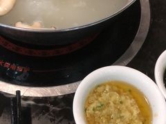 -牛一煲美食(江高店)