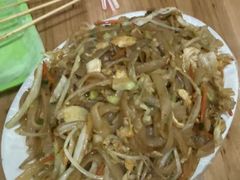 -蚝哥花姐湛江烤生蚝(美丽湾市场店)