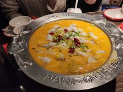 -胖哥俩肉蟹煲(湖滨银泰in77店)