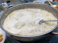 -夏屿湖畔.落日湖景餐厅(普者黑景区店)