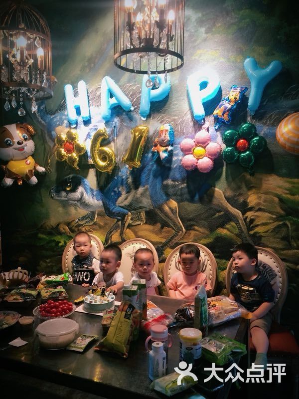 萌派亲子主题轰趴馆